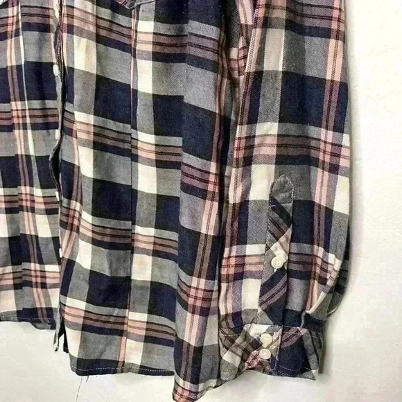 Torrid Blue Plaid Slim Fit Button Up Long Sleeve Top 2 2X 18/20 - Picture 3 of 5